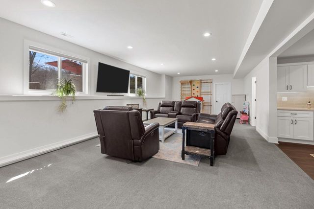 N2872 Balsdon DRIVE, Lake Geneva, WI 53147