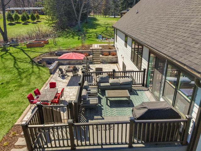 N2872 Balsdon DRIVE, Lake Geneva, WI 53147