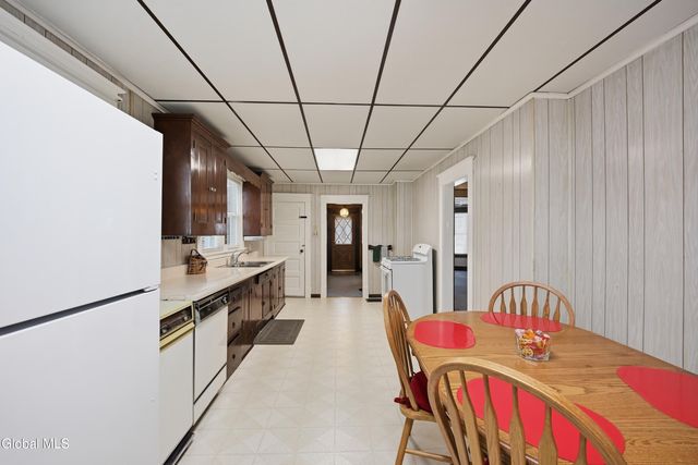 222 6th Avenue, Watervliet, NY 12189