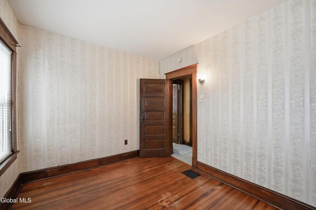 222 6th Avenue, Watervliet, NY 12189