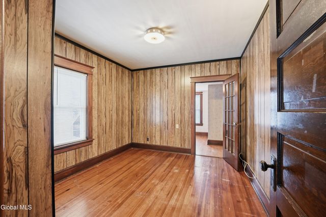 222 6th Avenue, Watervliet, NY 12189