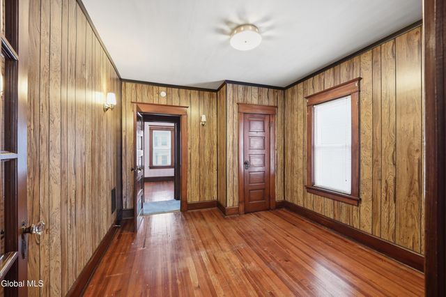 222 6th Avenue, Watervliet, NY 12189