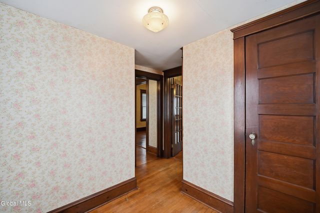 222 6th Avenue, Watervliet, NY 12189