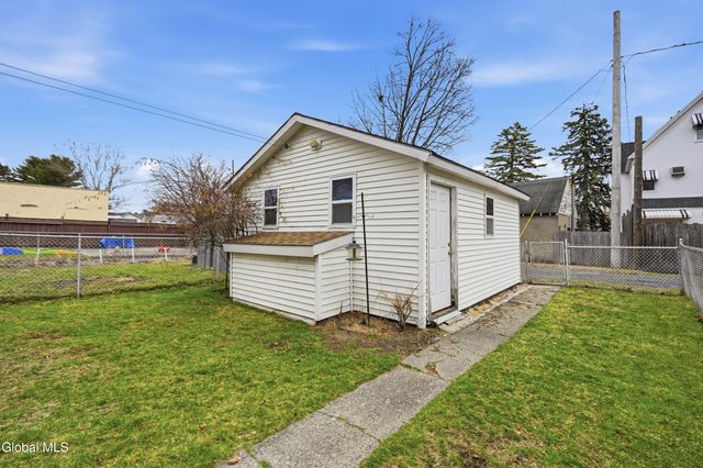 222 6th Avenue, Watervliet, NY 12189