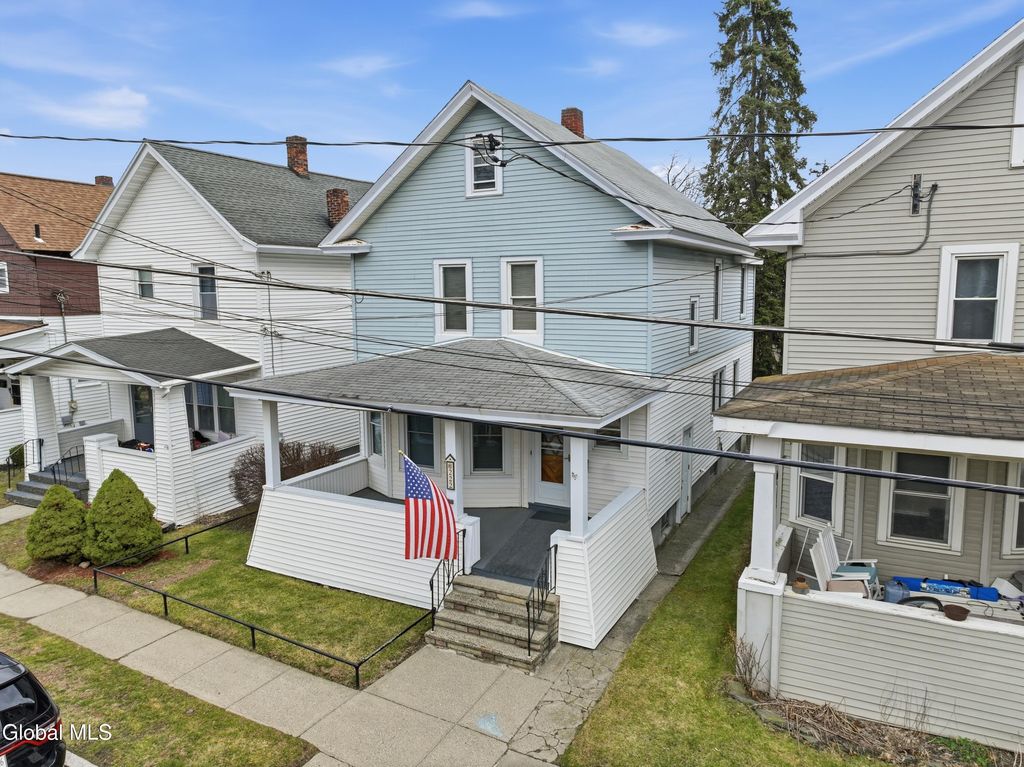222 6th Avenue, Watervliet, NY 12189