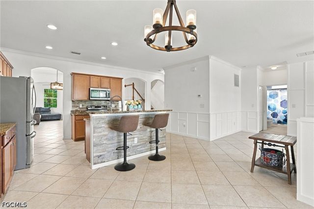 2446 Heydon CIR E, Naples, FL 34120