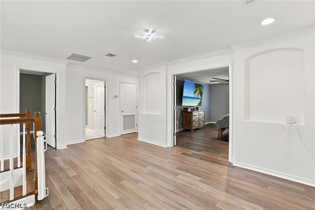 2446 Heydon CIR E, Naples, FL 34120