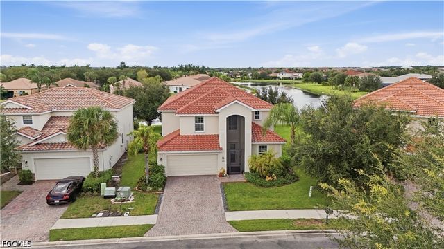 2446 Heydon CIR E, Naples, FL 34120