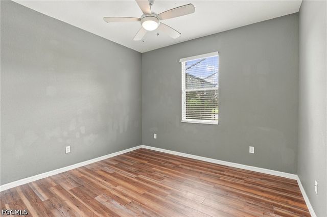 2446 Heydon CIR E, Naples, FL 34120