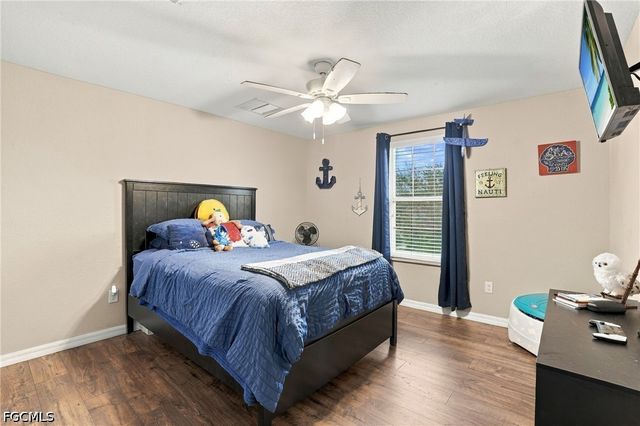 2446 Heydon CIR E, Naples, FL 34120