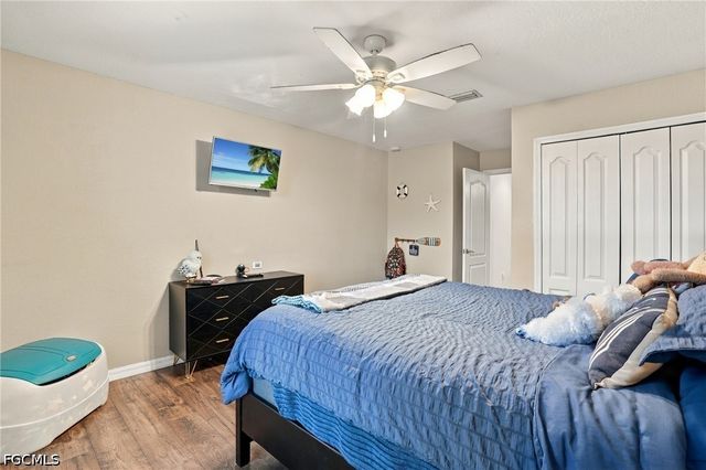2446 Heydon CIR E, Naples, FL 34120