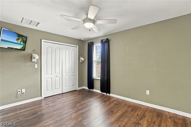 2446 Heydon CIR E, Naples, FL 34120