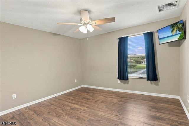 2446 Heydon CIR E, Naples, FL 34120