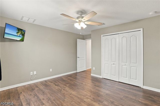 2446 Heydon CIR E, Naples, FL 34120