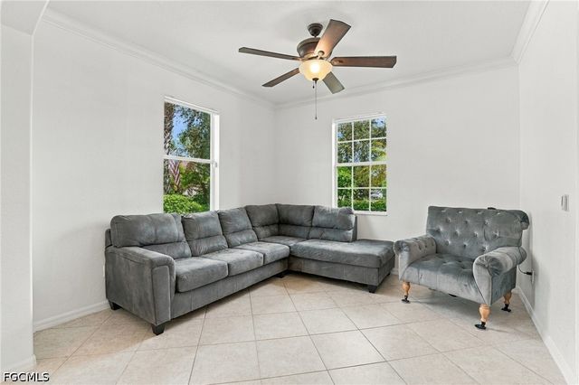 2446 Heydon CIR E, Naples, FL 34120