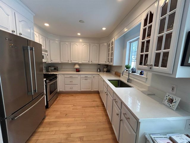 15 Prentiss Way, Exeter, NH 03833