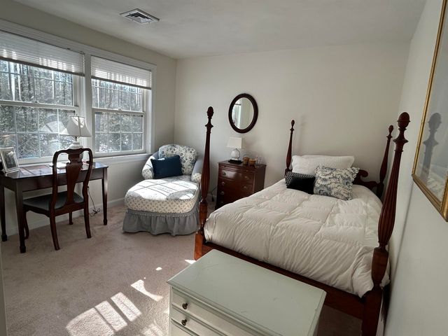 15 Prentiss Way, Exeter, NH 03833