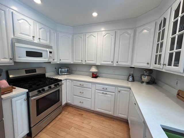 15 Prentiss Way, Exeter, NH 03833