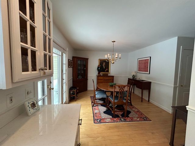 15 Prentiss Way, Exeter, NH 03833