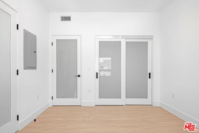 8555 Colgate Avenue 402, Los Angeles, CA 90048