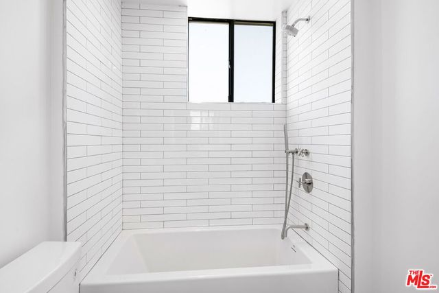 8555 Colgate Avenue 402, Los Angeles, CA 90048