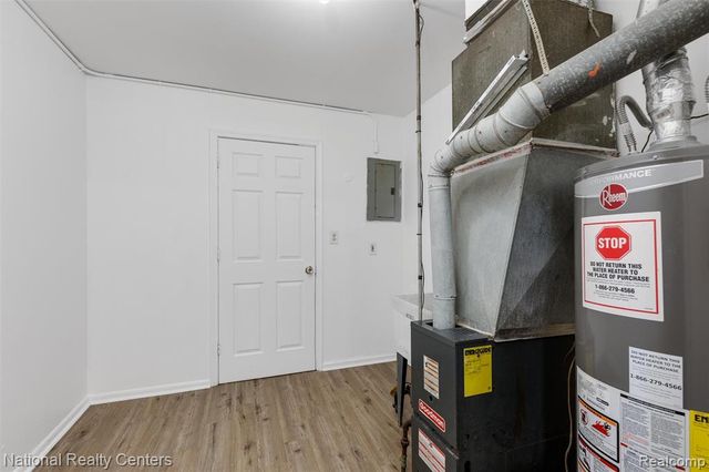 11076 Essex Avenue, Warren, MI 48089