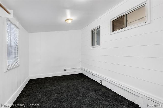 11076 Essex Avenue, Warren, MI 48089