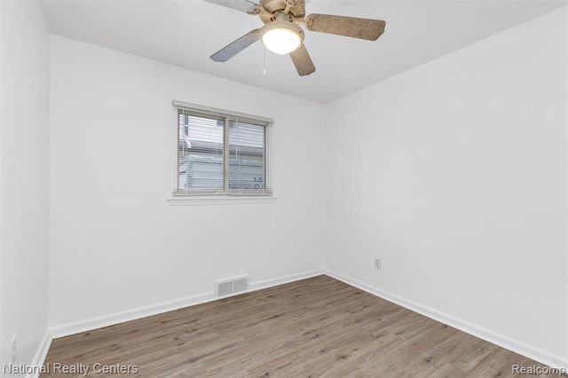 11076 Essex Avenue, Warren, MI 48089