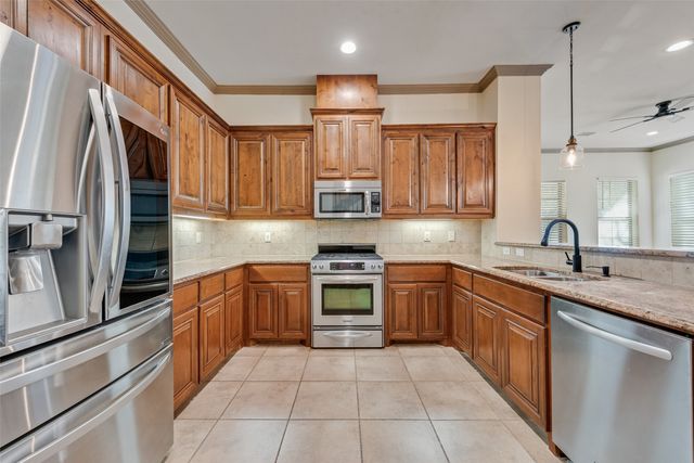 10543 Steinbeck Lane, Irving, TX 75063