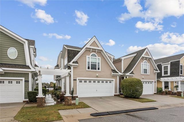 210 Stowe DR # 72, Suffolk, VA 23435