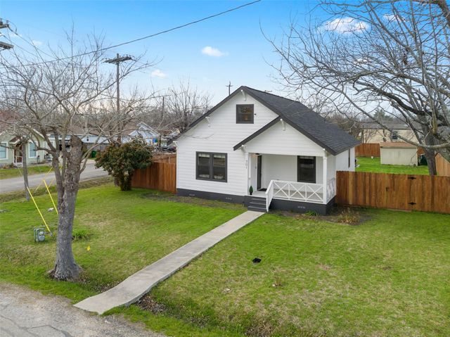 301 Old Thorndale RD, Taylor, TX 76574