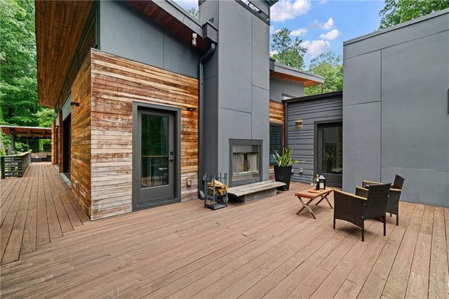 242 Valley Ridge Drive, Roswell, GA 30075