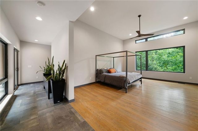 242 Valley Ridge Drive, Roswell, GA 30075