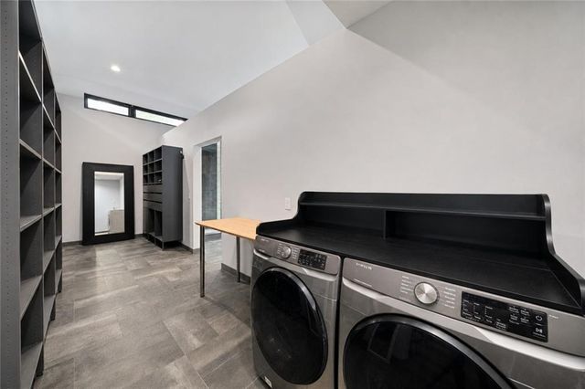 242 Valley Ridge Drive, Roswell, GA 30075