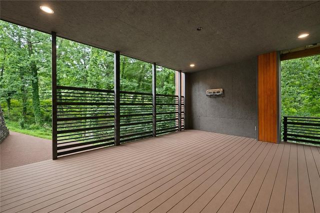 242 Valley Ridge Drive, Roswell, GA 30075