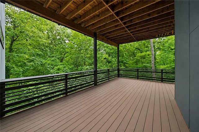 242 Valley Ridge Drive, Roswell, GA 30075