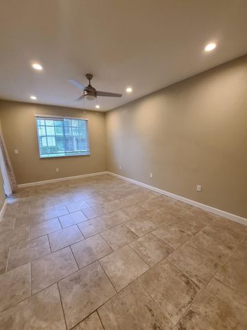 1952 Flamingo Place, Riviera Beach, FL 33404