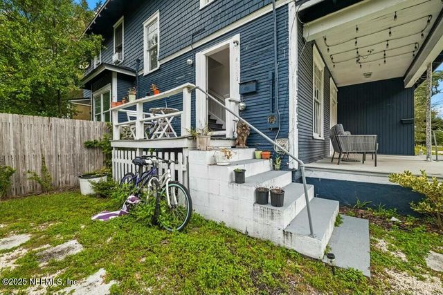 2203 COLLEGE Street, Jacksonville, FL 32204