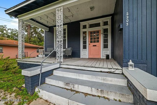 2203 COLLEGE Street, Jacksonville, FL 32204