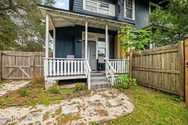 2203 COLLEGE Street, Jacksonville, FL 32204