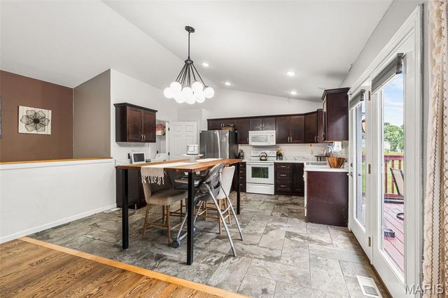 127 Ezekiel Court, Hillsboro, MO 63050