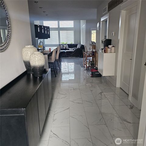 9527 Bowthorpe Street SE, Olympia, WA 98513