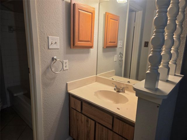 1505 Ward Road C121, Baytown, TX 77520