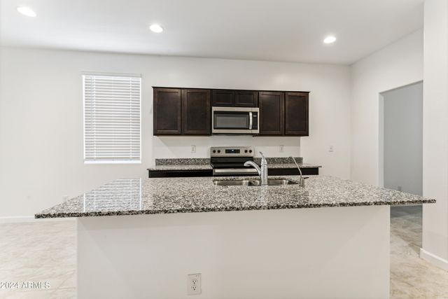 11908 E LUPINE Lane, Florence, AZ 85132