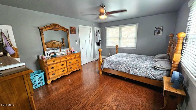 116 Barker Avenue, Wise, VA 24293