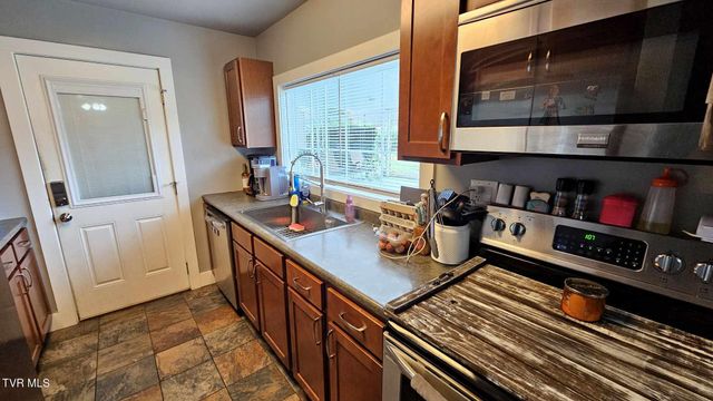 116 Barker Avenue, Wise, VA 24293