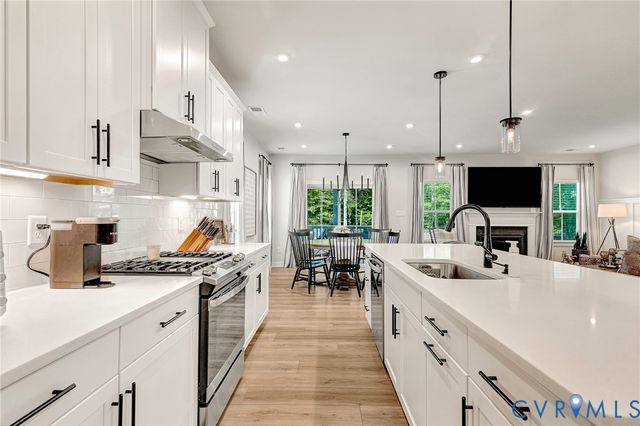 9543 Halifax Green Dr, Mechanicsville, VA 23116