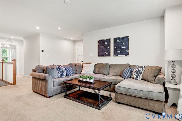 9543 Halifax Green Dr, Mechanicsville, VA 23116