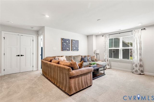 9543 Halifax Green Dr, Mechanicsville, VA 23116