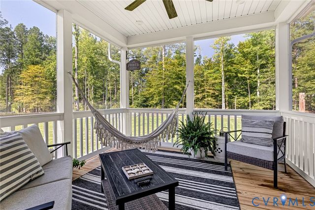 9543 Halifax Green Dr, Mechanicsville, VA 23116